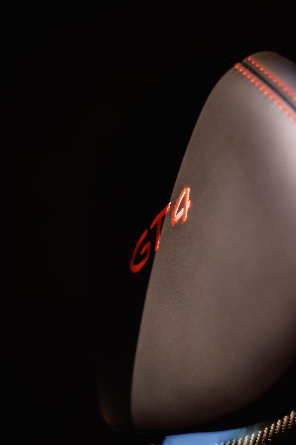 Porsche 718 Cayman GT4