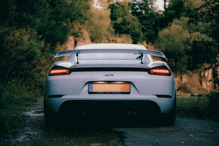 Porsche 718 Cayman GT4