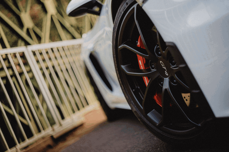 Porsche 718 Cayman GT4