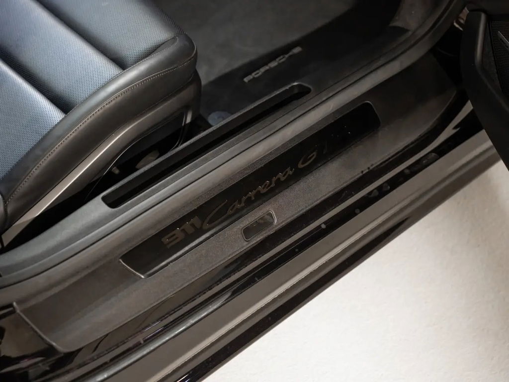 Porsche 992 Carrera GTS