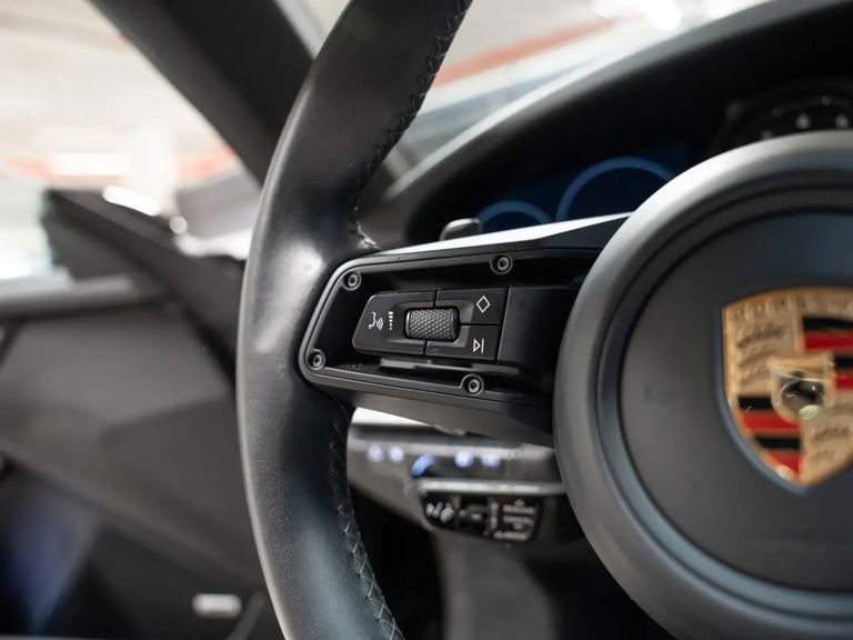 Porsche 992 Carrera GTS