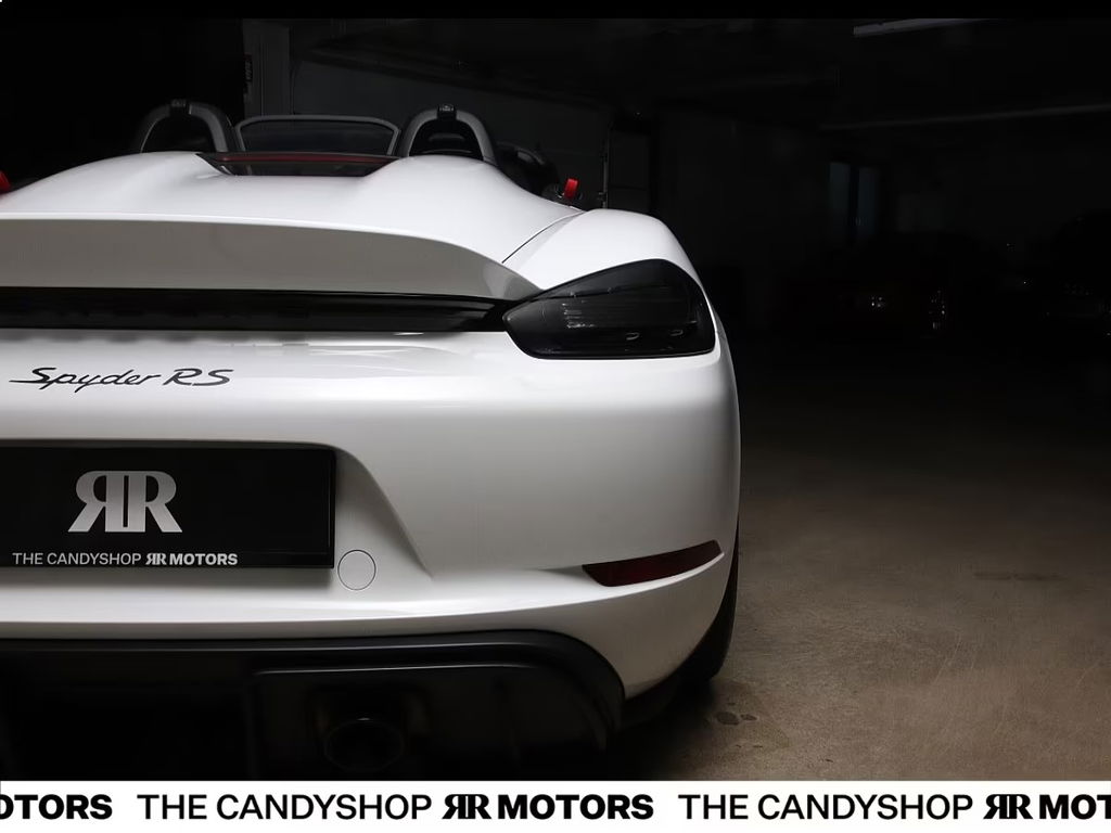 Porsche 718 Spyder RS