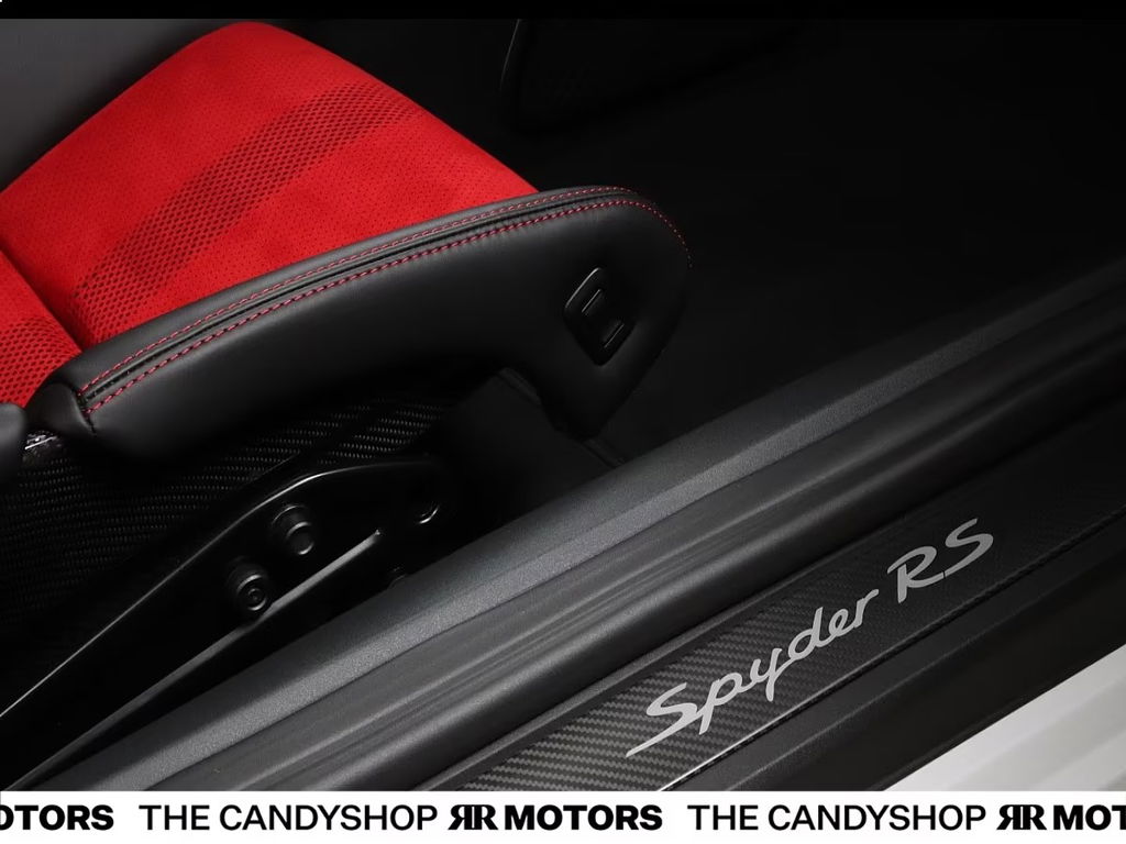 Porsche 718 Spyder RS