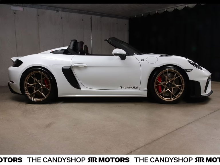 Porsche 718 Spyder RS