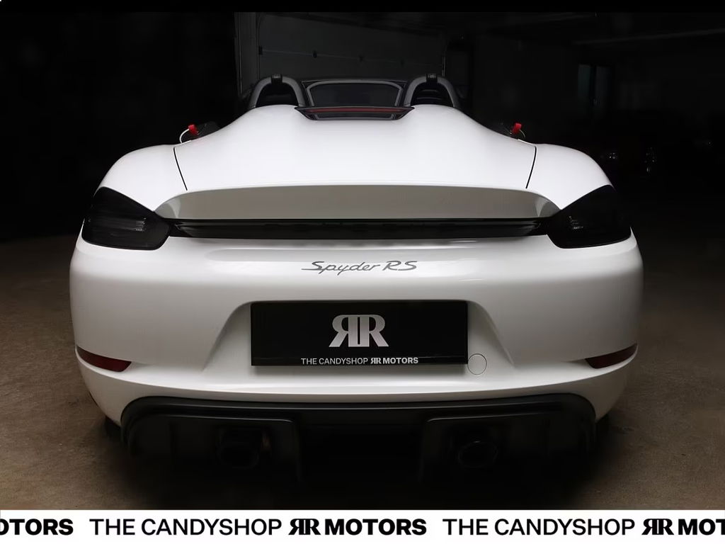Porsche 718 Spyder RS