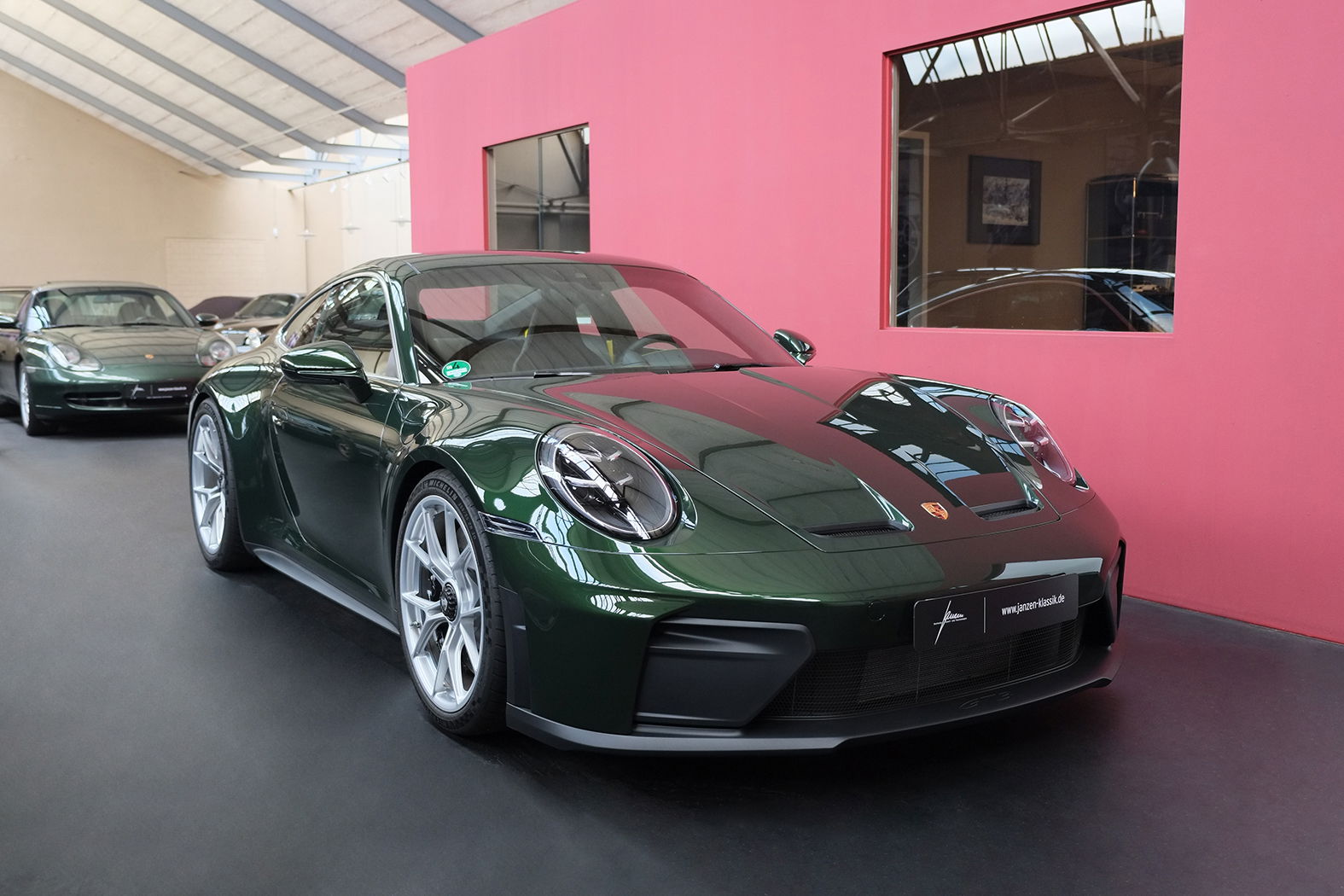 Porsche 992.2 GT3 Touring 2025 - elferspot.com - Marketplace for