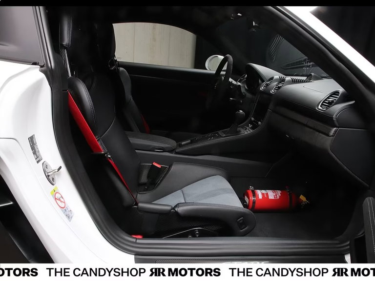Porsche 718 Cayman GT4 RS