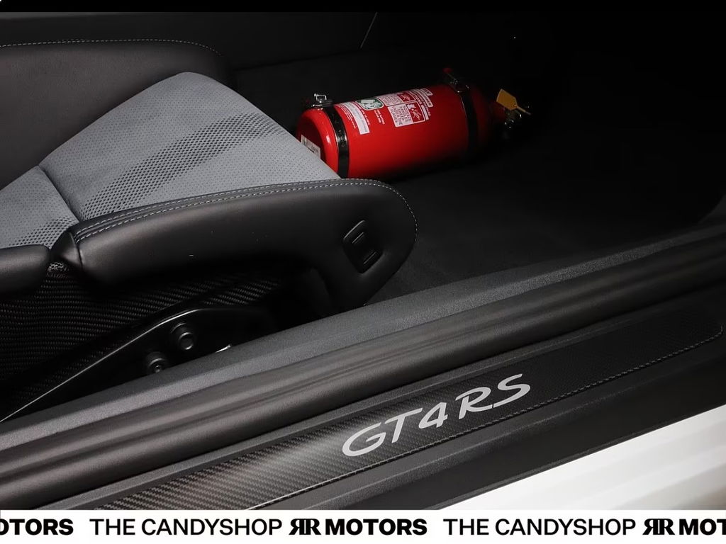 Porsche 718 Cayman GT4 RS