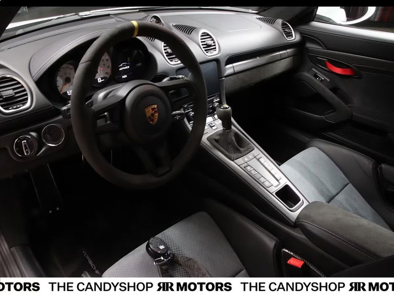 Porsche 718 Cayman GT4 RS