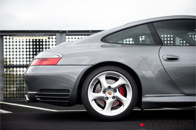 Porsche 996 Carrera 4S