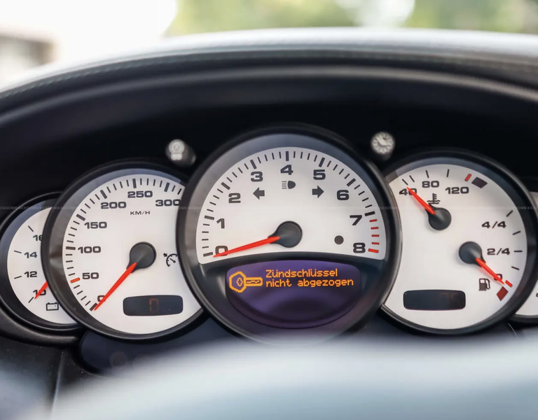 Porsche 996 Carrera 4