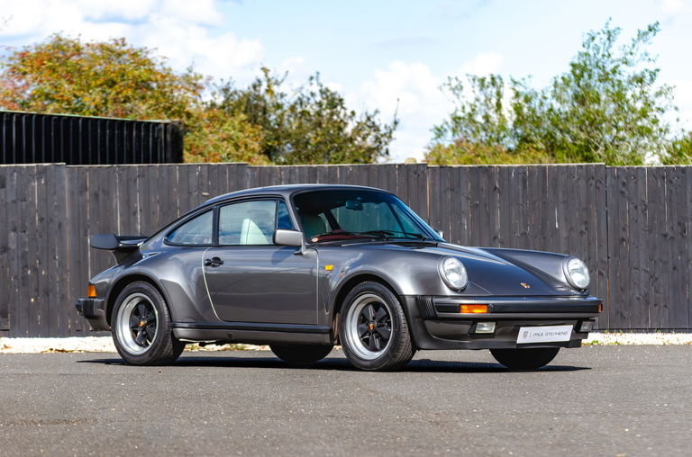 Porsche 911 Carrera 3.2 Supersport