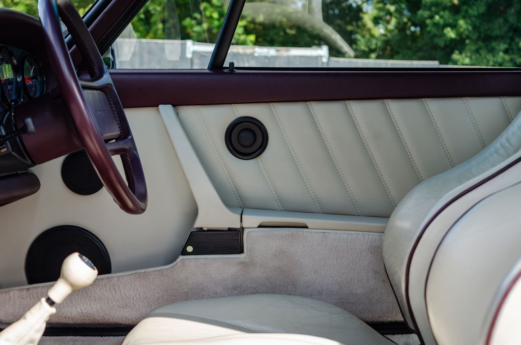 Porsche 911 Carrera 3.2 Supersport