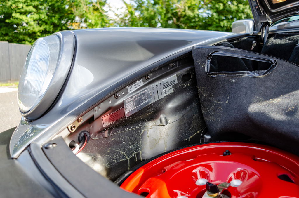 Porsche 911 Carrera 3.2 Supersport