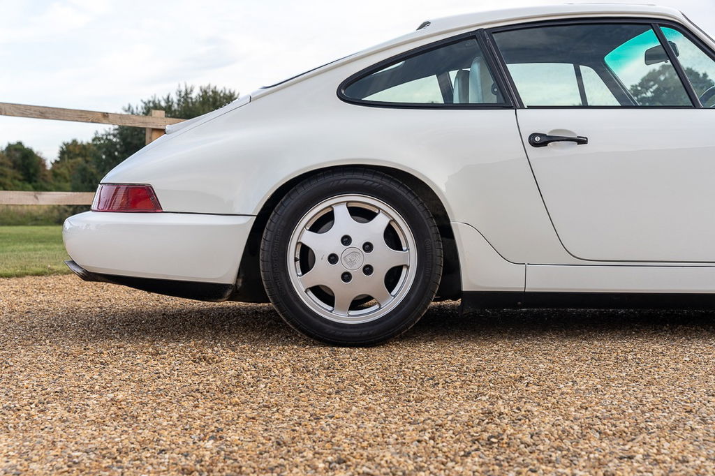 Porsche 964 Carrera 4