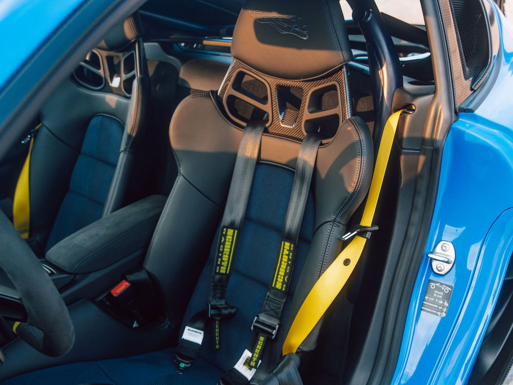 Porsche 718 Cayman GT4 RS