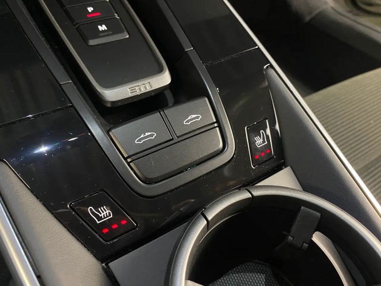 Porsche 992 Heritage Design Edition