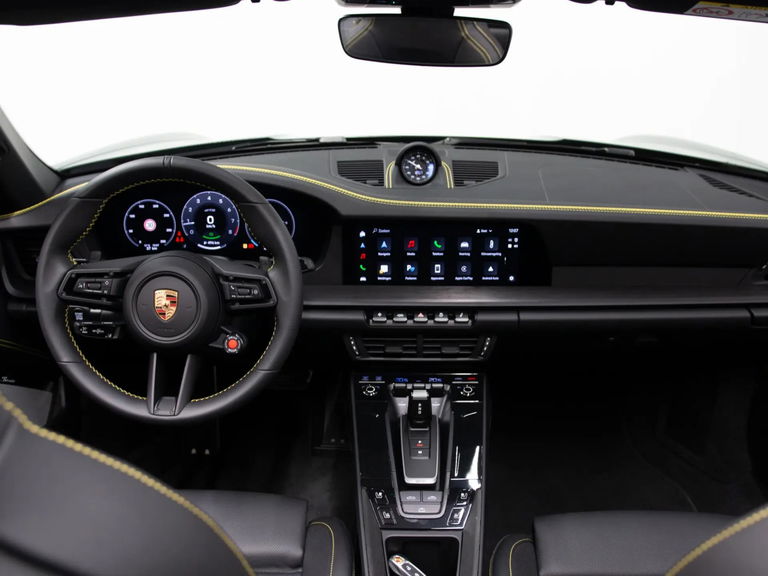 Porsche 992.2 Carrera GTS