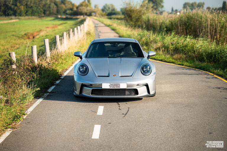 Porsche 992 GT3 Touring