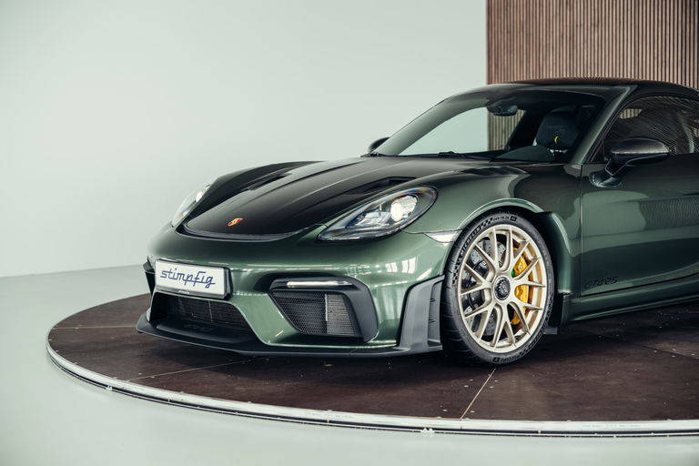 Porsche 718 Cayman GT4 RS