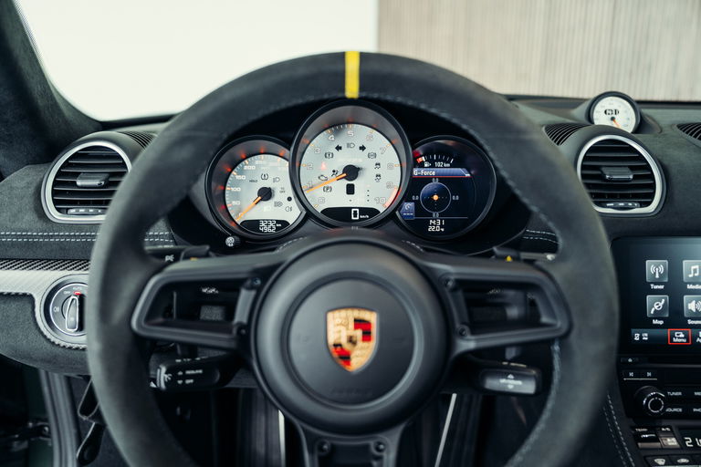 Porsche 718 Cayman GT4 RS