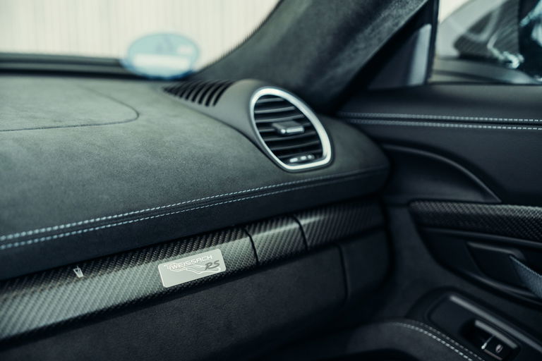 Porsche 718 Cayman GT4 RS