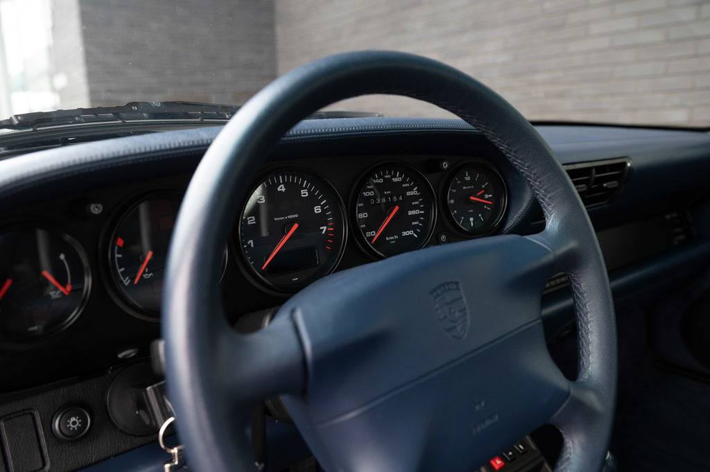 Porsche 993 Carrera 4S