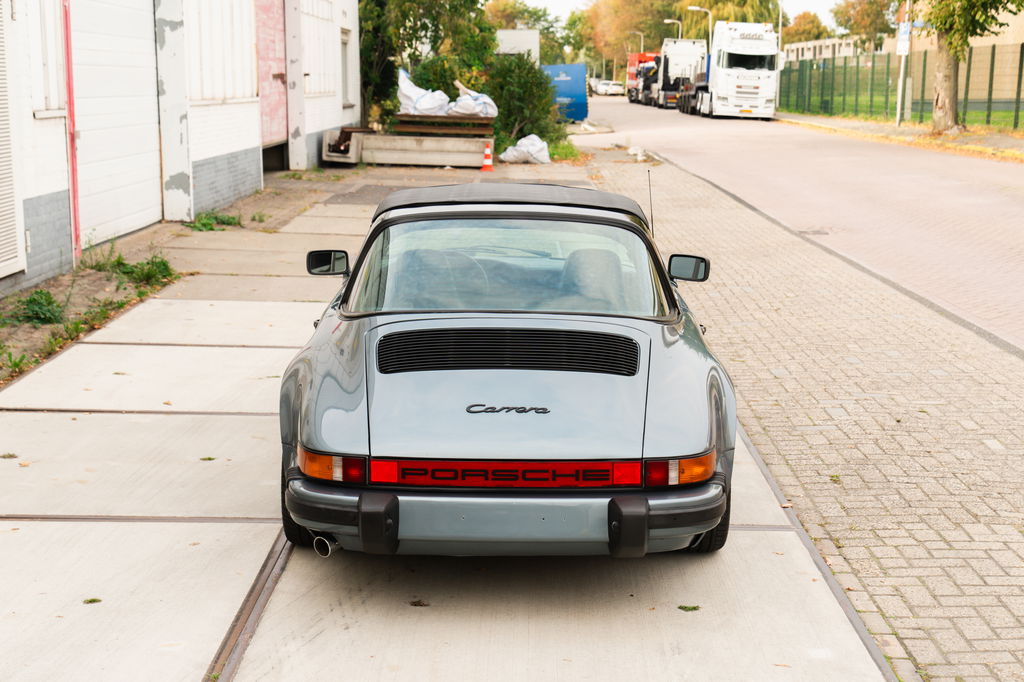 Porsche 911 Carrera 3.2