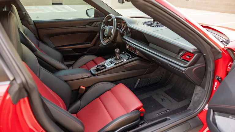 Porsche 992 Targa 4 GTS