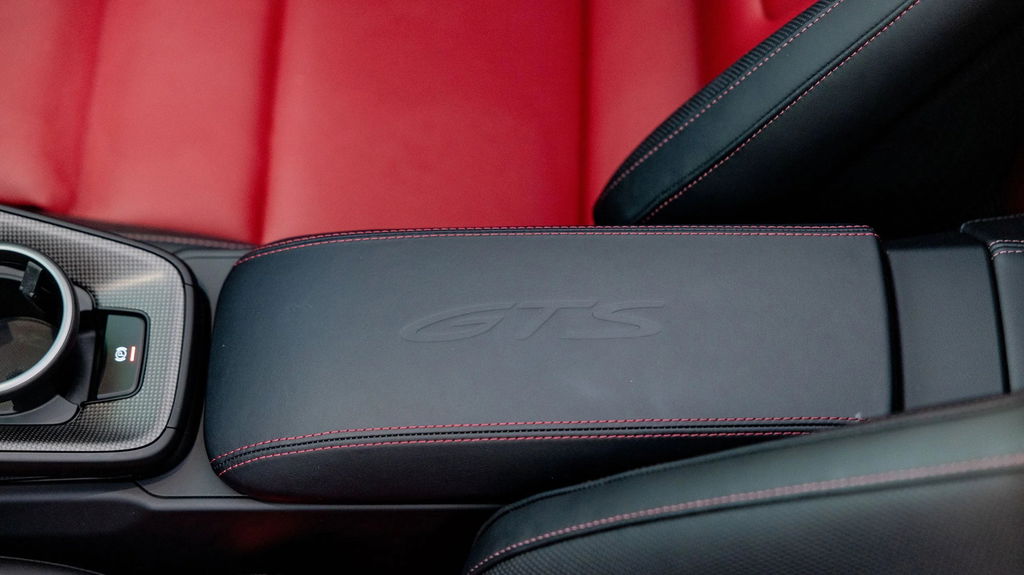 Porsche 992 Targa 4 GTS