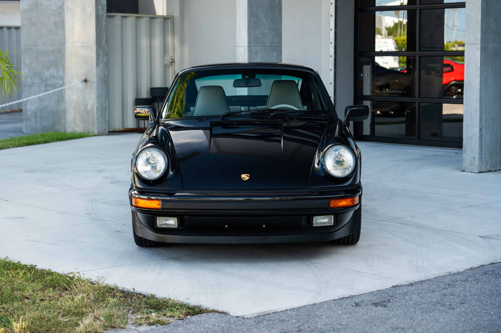 Porsche 911 Carrera 3.2 „25 Jahre 911“