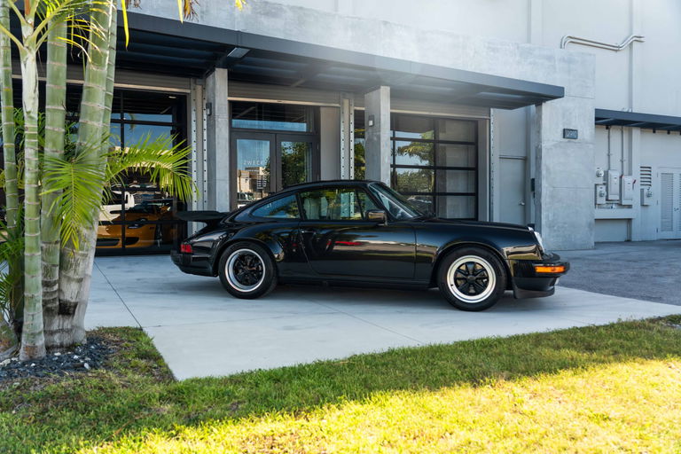 Porsche 911 Carrera 3.2 „25 Jahre 911“