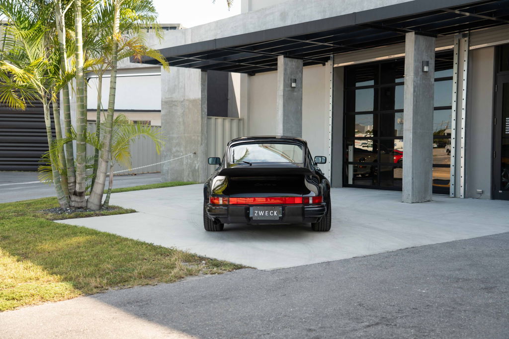 Porsche 911 Carrera 3.2 „25 Jahre 911“