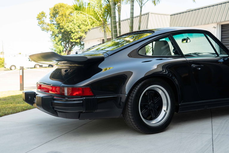 Porsche 911 Carrera 3.2 „25 Jahre 911“