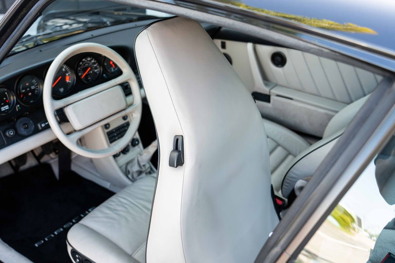 Porsche 911 Carrera 3.2 „25 Jahre 911“