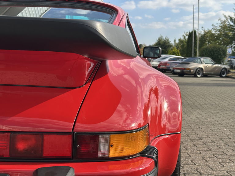 Porsche 911 Turbo 3.3