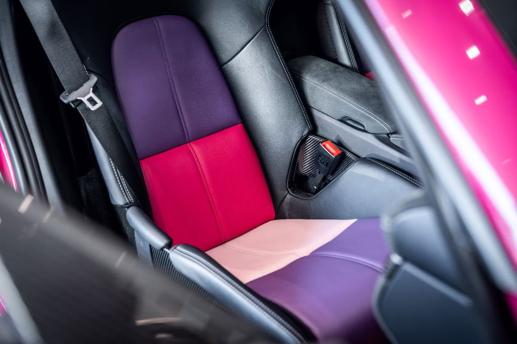 Porsche 718 Cayman GT4 RS