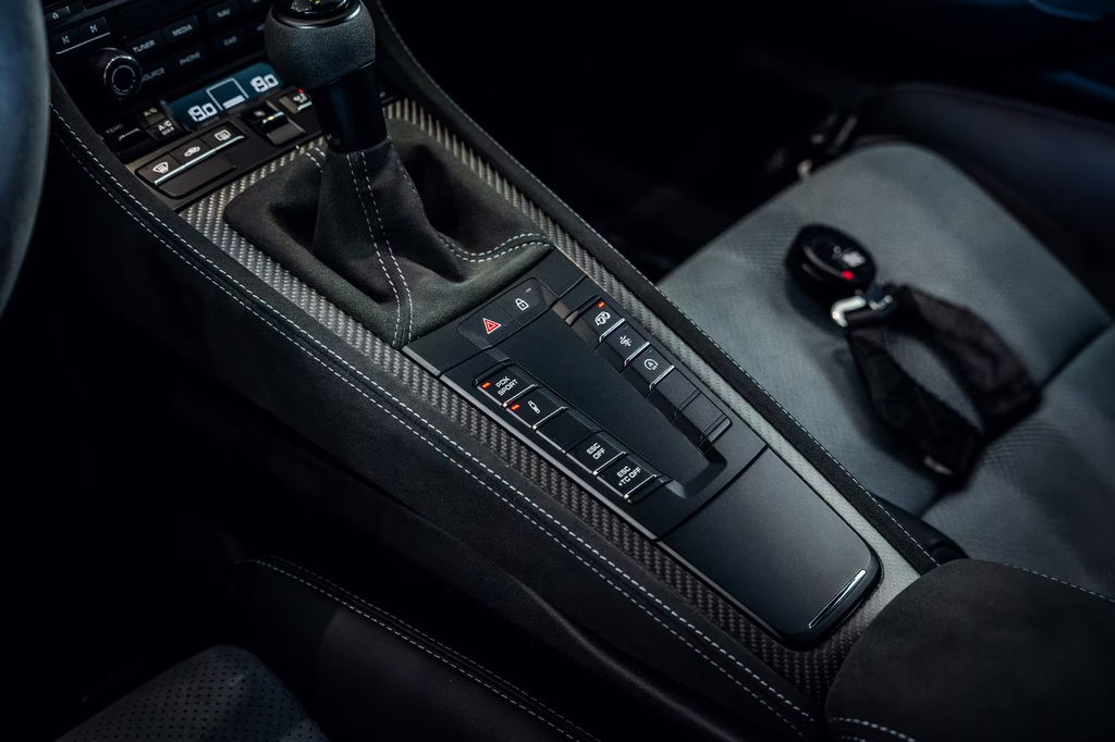 Porsche 718 Cayman GT4 RS