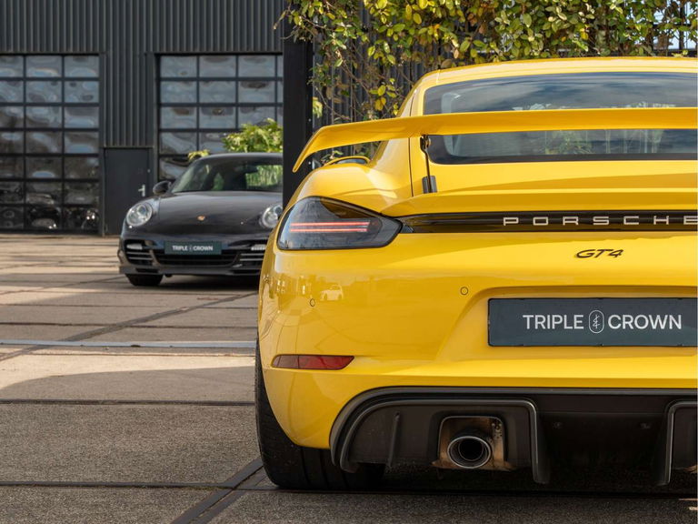 Porsche 718 Cayman GT4