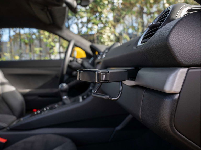 Porsche 718 Cayman GT4