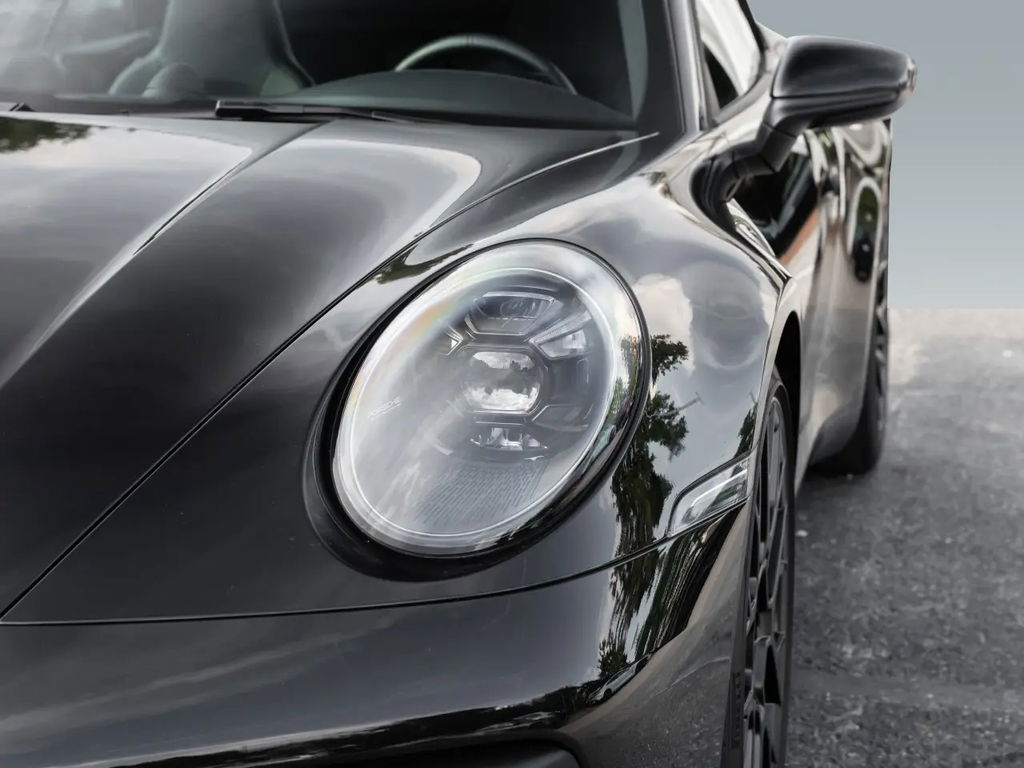 Porsche 992 Carrera GTS