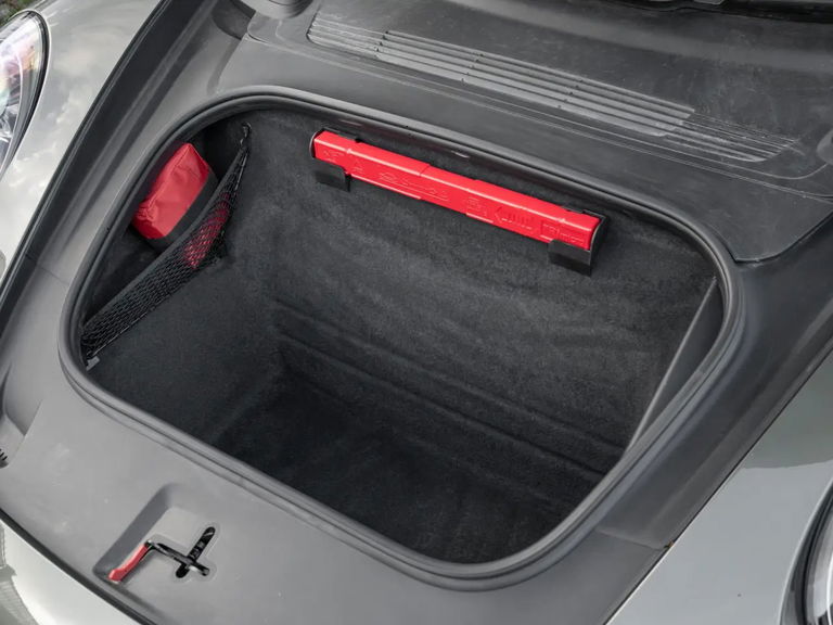 Porsche 992 Carrera GTS