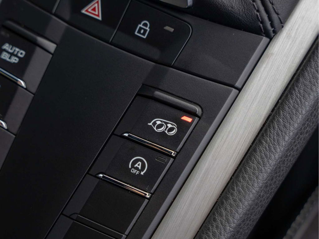 Porsche 718 Cayman GT4