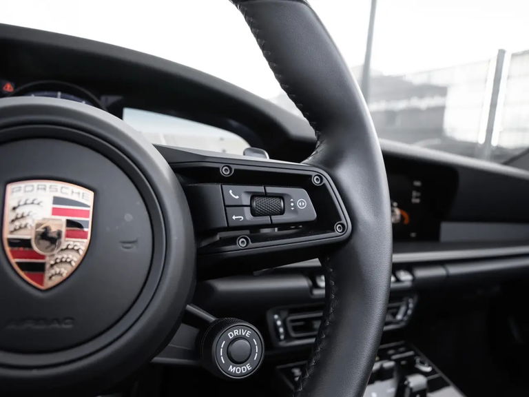 Porsche 992 Carrera GTS