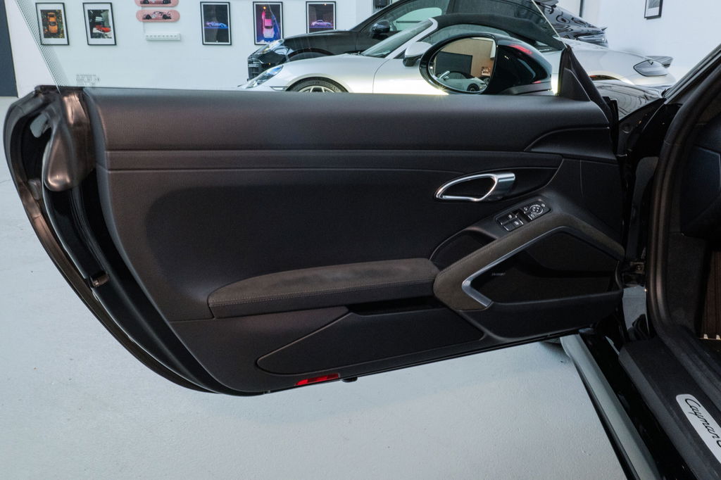 Porsche 718 Cayman GTS 4.0