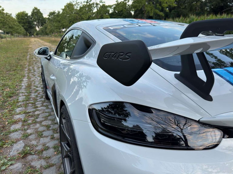 Porsche 718 Cayman GT4 RS