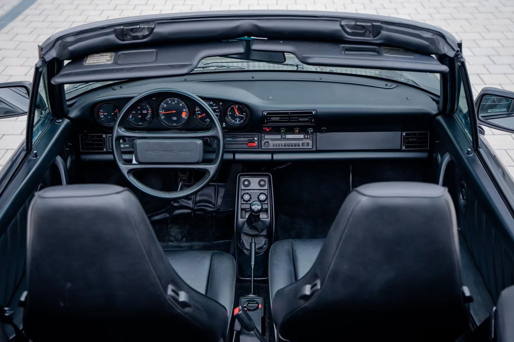 Porsche 911 Carrera 3.2