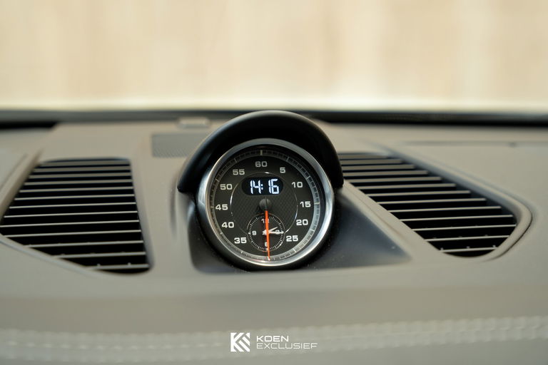 Porsche 991.2 Carrera GTS