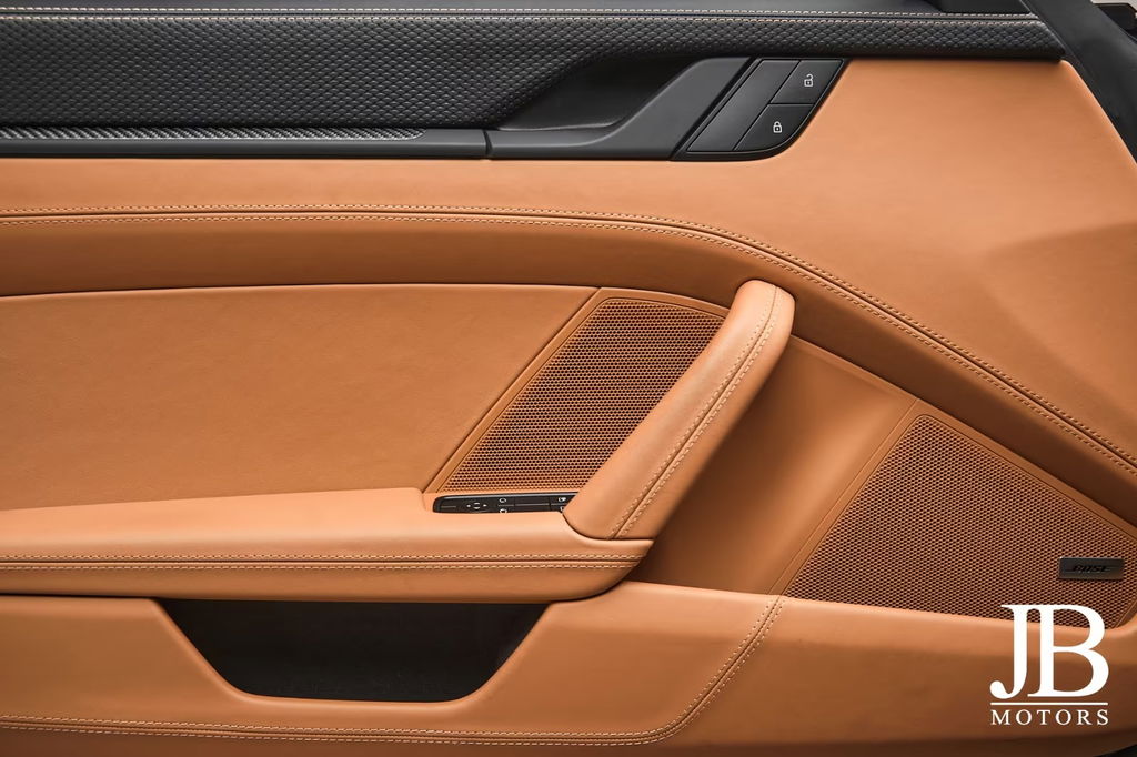 Porsche 992 GT3 Touring