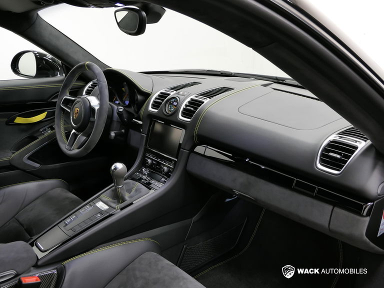 Porsche 981 Cayman GT4